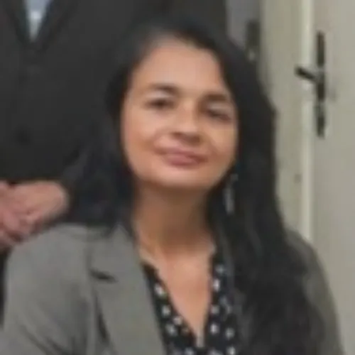 Claudia Bernardo Tavares Furtado
