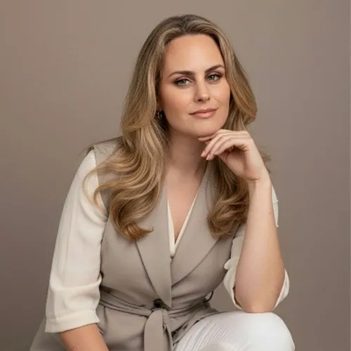 Juliana Hottz Schuindt